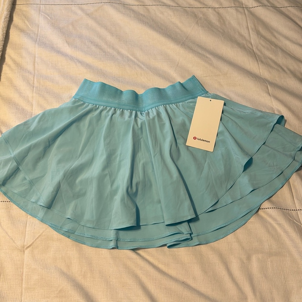 Lululemon court rival HR Skirt